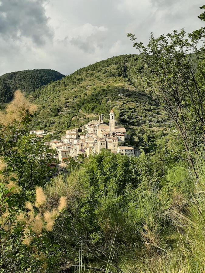 Gite Des Remparts Lucéram Εξωτερικό φωτογραφία